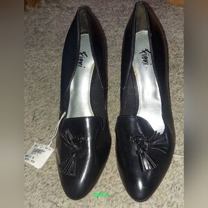 Fioni black heels patent leather